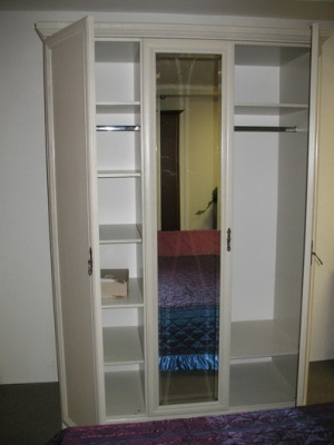 Шкаф Нинель ММ-167-01/03. Фото